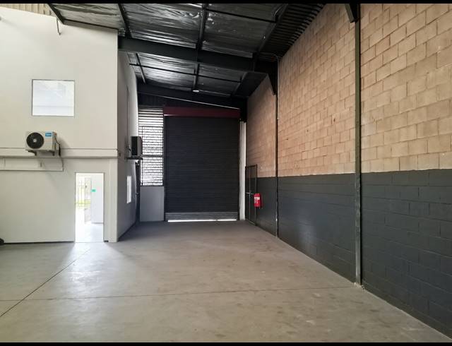331.60M² WAREHOUSE TO LET IN MEADOWDALE